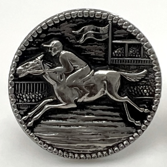 Equestrian Jockey Jump-Horse Round Silver Cuff Links. - Picture 2 of 4